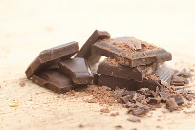 カロリーの高い（エネルギーの多い）チョコレート